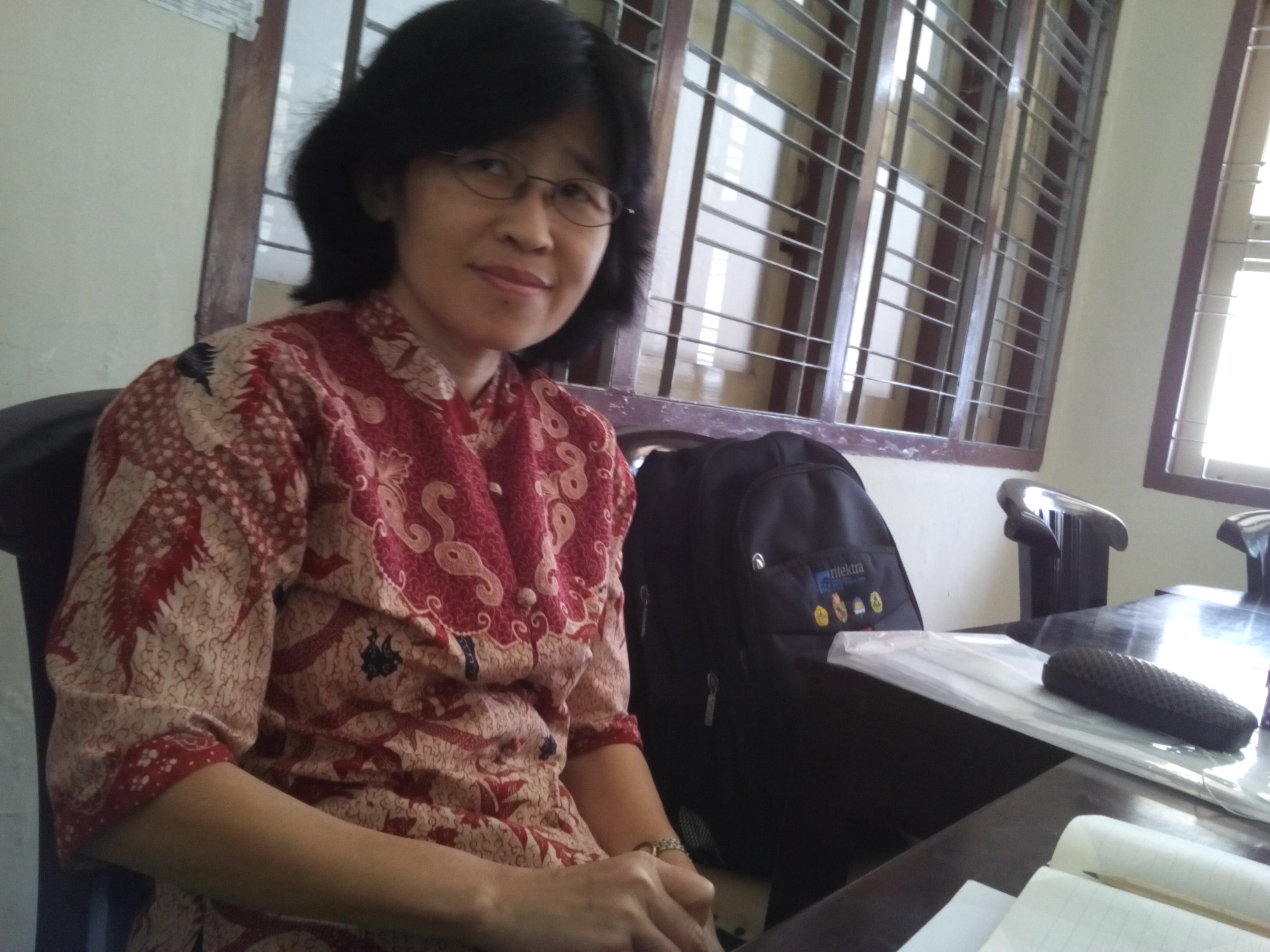 Ibu Paulina - Tim Sistem Administrasi Sakramental Keuskupan Agung Semarang