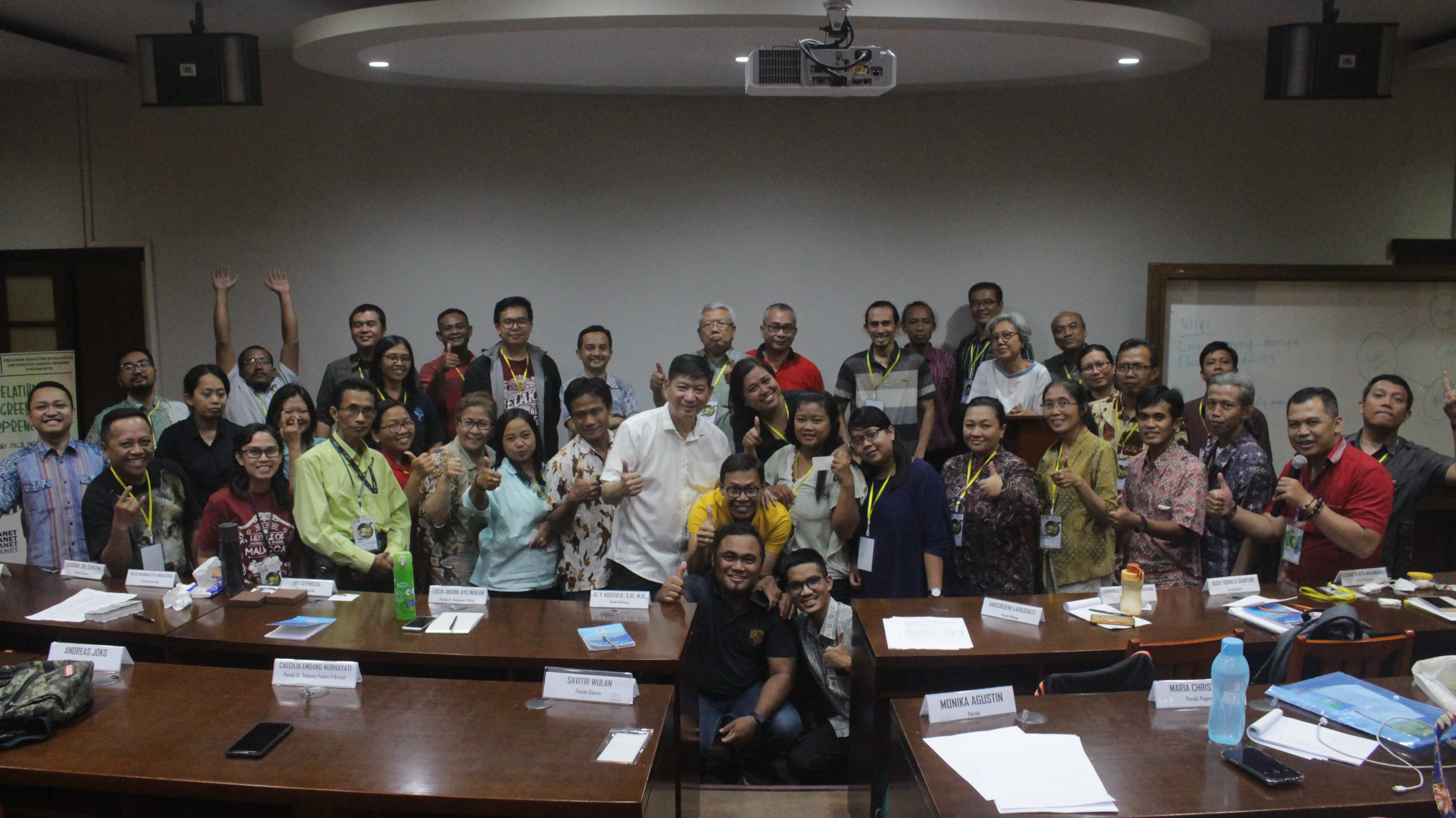 Green Entrepreneurship Training (GET) - Angkatan XI (Hari Kedua)  :: Magister Manajemen